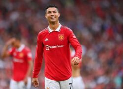 كريستيانو رونالدو يفتح النار على مانشستر يونايتد وتين هاج